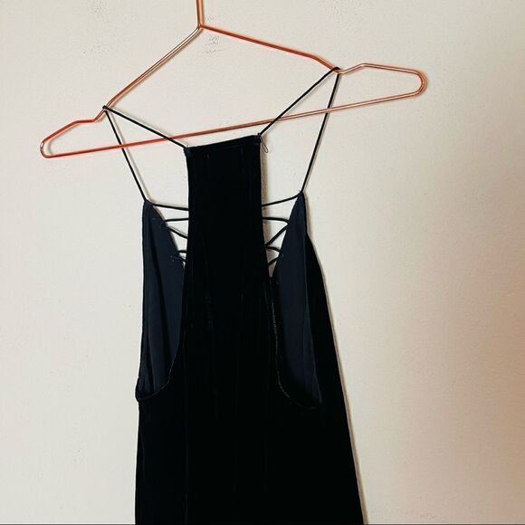 NWOT Revolve Cami NYC Black Velvet Criss Cross Top Small - Picture 8 of 8